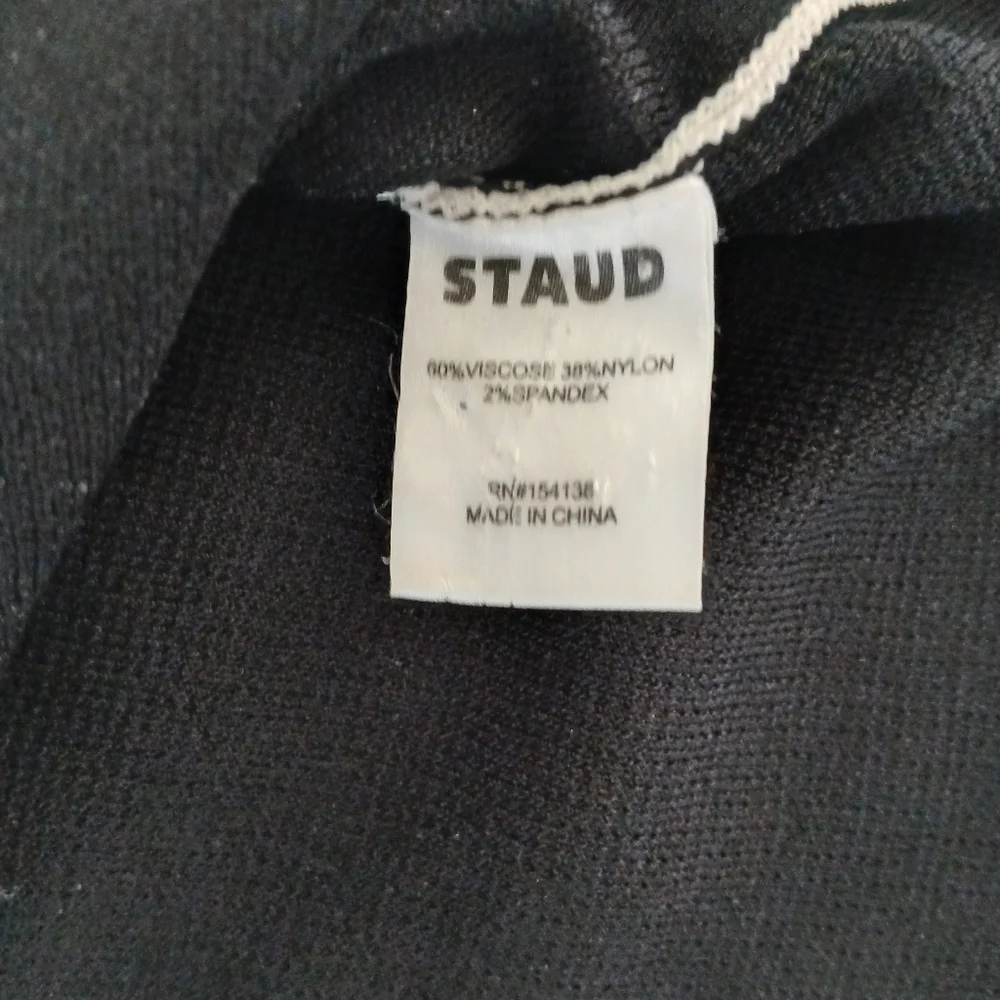 Staud Yin Yang Mock Neck Cropped Top Women's Medium Off White Thick Knit Zip - Picture 3 of 4